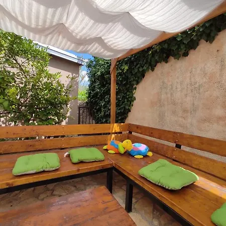 Apartament Amans 1 *